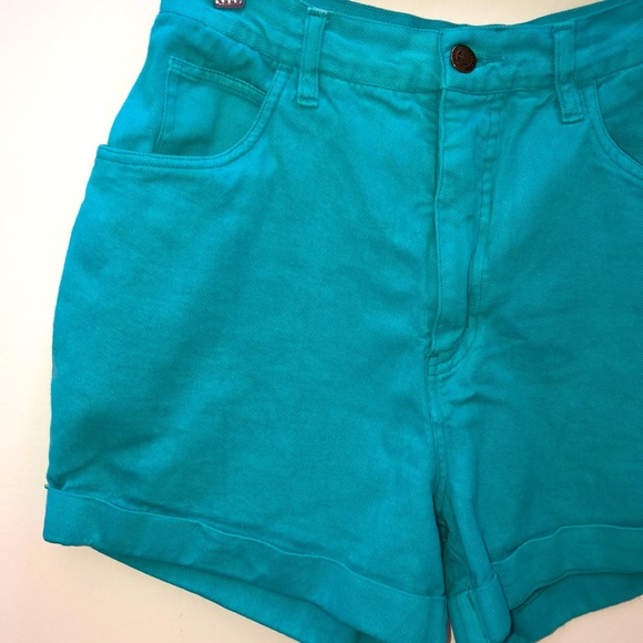 Vintage High Rise Jean Shorts - Picture 3 of 10